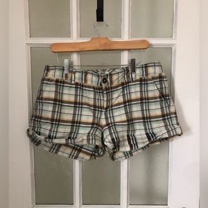 TNA Plaid Shorts Size 10